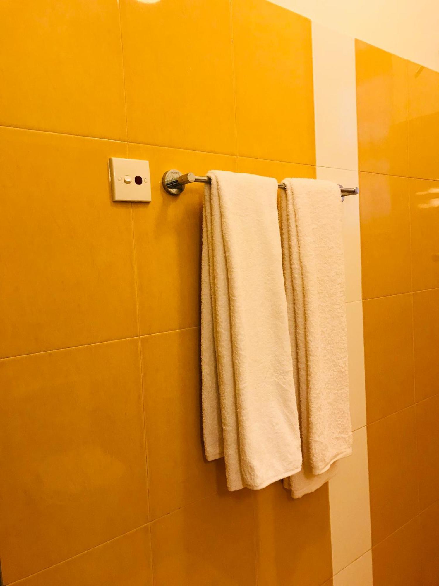Golden Residence Anuradhapura Δωμάτιο φωτογραφία